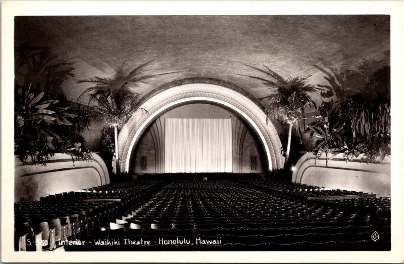 RPPC Interior of Waikiki Theatre, Honolulu HI Vintage Postcard W62