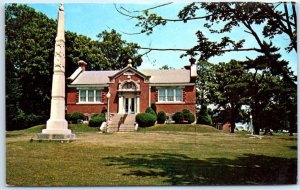 Postcard - Tipton Public Library - Tipton, Iowa