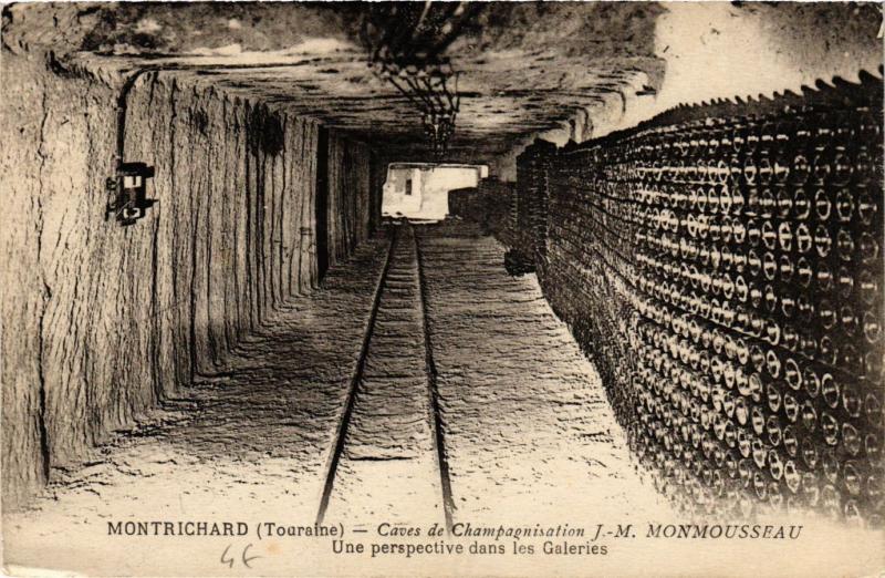 CPA Montrichard (Touraine) - Caves de Champagnisation J.-M. Monmosseau (741070)