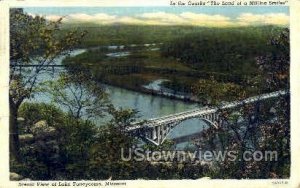 Scenic View of Lake Taneycomo in Lake Taneycomo, Missouri