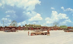 Postcard View of Cars on Jacksonville Beach  , FL.      Z9
