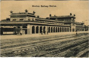 PC PAKISTAN, MOOLTAN RAILWAY STATION, Vintage Postcard (b43246)