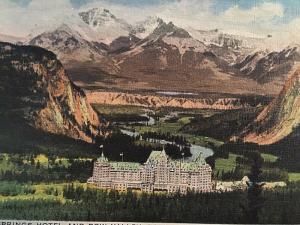 Postcard Banff Springs Hotel & Bow Valley, Banff National Park, Canada  W3