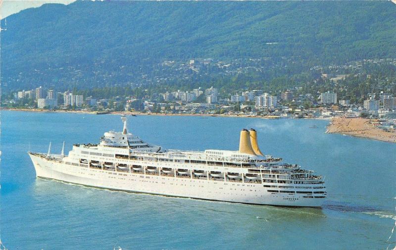 BC59748 bateaux ships Canada Canberra