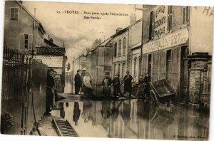 CPA TROYES - 8 jours apres l'indonation, Rue Fortier (179054)