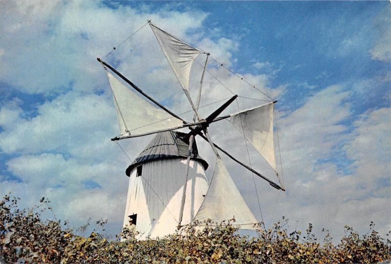 Br43818 Moulin a vent Windmill Portugal