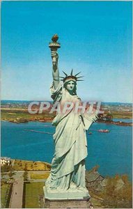 Modern Postcard Statue of Liberty this famous Symbol of Peace Entrance to New...