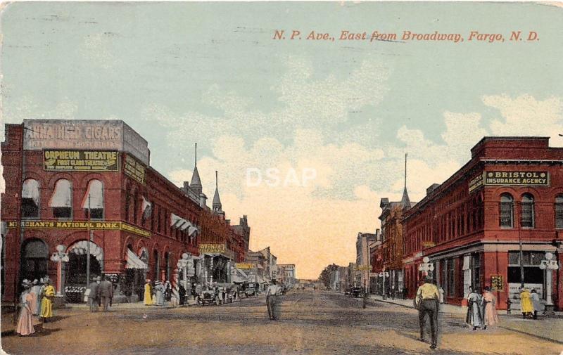 C16/ Fargo North Dakota ND Postcard 1915 N.P Ave Stores Bristol Orpheum Theatre