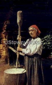 Pounding Corn Mean - Cherokee, North Carolina NC  