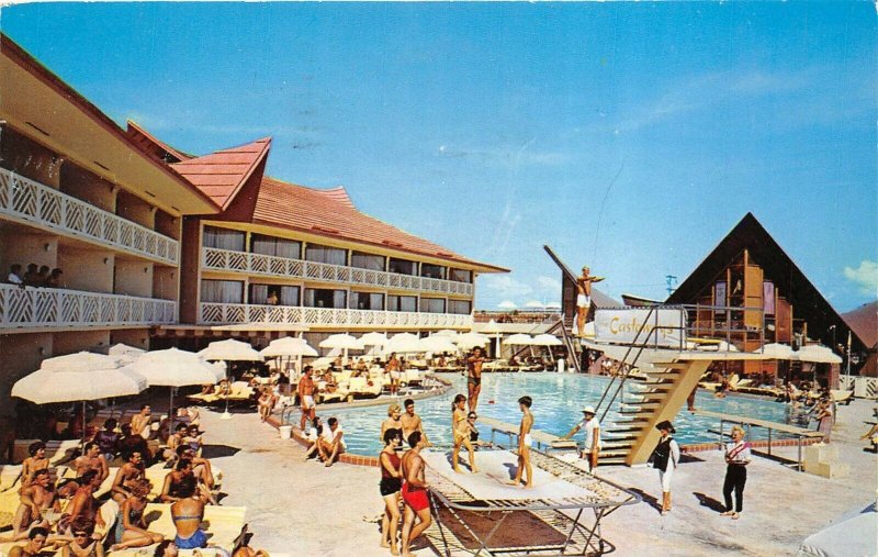 Miami Beach Florida 1962 Postcard The Castaways Resort Motel Swimming Pool