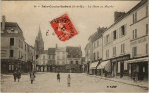 CPA Brie-Comte-Robert La Place du Marche FRANCE (1101115)