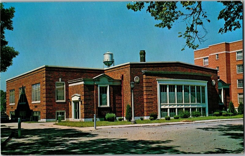 Student Union Building William Woods College Fulton MO Postcard I40