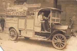 Chicago IL Manhattan Bottling Co. Delivery Truck RPPC Postcard