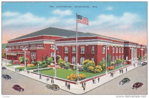 The Auditorium, Classic Cars, MILWAUKEE, Wisconsin, 30-40's
