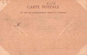 VINTAGE POSTCARD ROCKY OUTCROP AT BOURG-DE-BATZ COASTAL TOWN FRENCH COAST 1910s