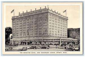 Detroit Michigan MI Postcard The Detroit Hotel Building Exterior Roadside c1940s