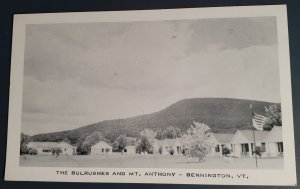 Postcard VT Bennington motel  Bulrushes  Motor Court  Route 9 Frank Betty Moses