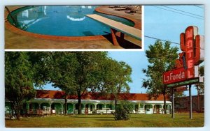 BETTENDORF, IA ~ Roadside LA FONDA MOTEL Pool c1950s Scott County Postcard