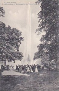 Germany Hannover Grosse Fontaena im Schlossgarten