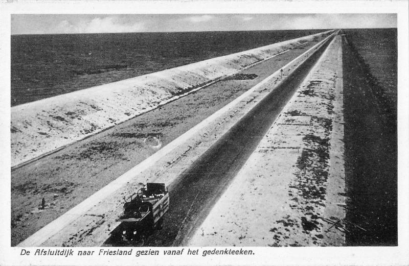 BR57234 gezien vanaf het gedenkteeken De Afsluitdijk naar Fries      Netherlands