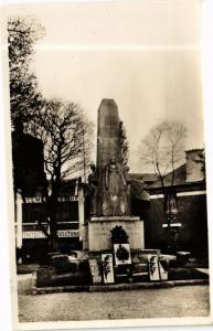 CPA CHAUNY Le Monument (280246)