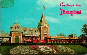 Vtg 1960s Disneyland Postcard - Greetings From Disneyland Floral Entrance 1-264
