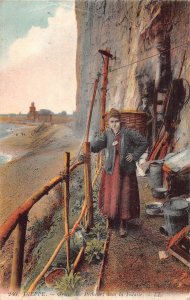 France 1919 Dieppe Grotte Pecheur Falaise Peasant Woman WWI field postcard C344