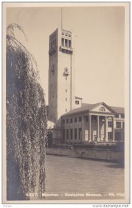 RP: MUNCHEN , Germany , 20-40s ; Deutches Museum