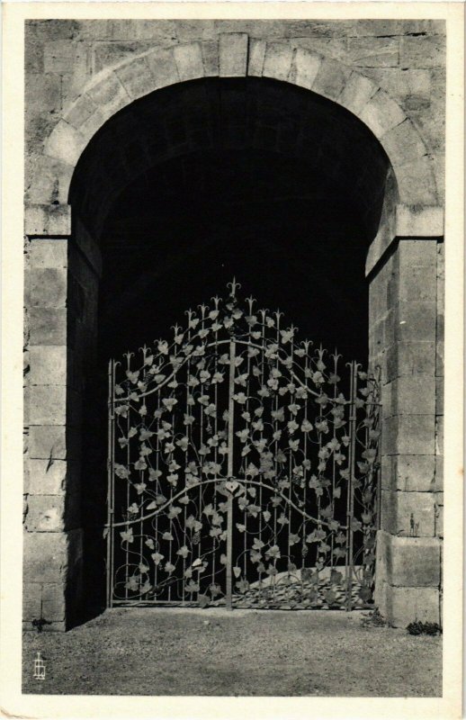 CPA Abbaye de Fontfroide Grille en fer forge de la salle FRANCE (1013225)
