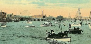 Postcard Hand Tinted  View of Boats on Maumee River in Toledo, OH.   R1