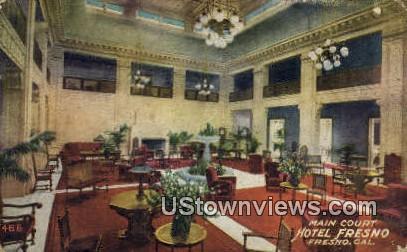 Main Court, Hotel Fresno