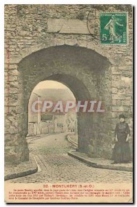 Old Postcard Montlhery S and O baudry the door