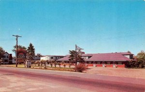 AUBURN, Maine ME  SUNSET MOTOR COURT MOTEL  Roadside  c1950's Chrome Postcard