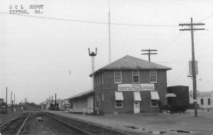 Tifton Georgia SCL Dept Train Station Real Photo Vintage Postcard JF685692