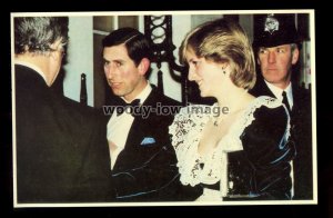 r4633 - Charles & Diana arrive at No.10 Downing Street, Feb. 1982 - postcard