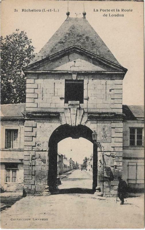 France Richelieu la porte et la route de loudun 01.24