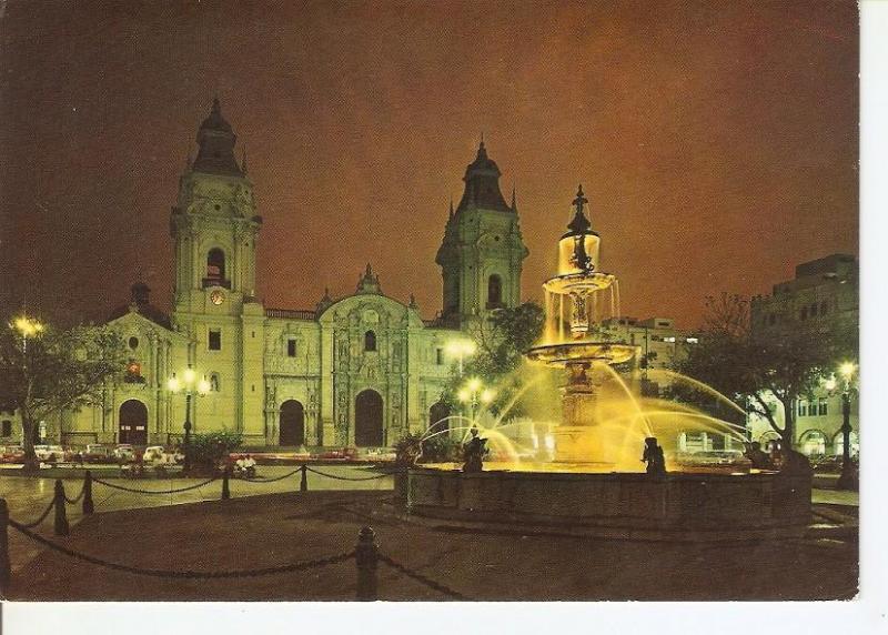 Postal 036845 : Vista Nocturna Plaza de Armas La Catedral y Fuente de 1650. L...