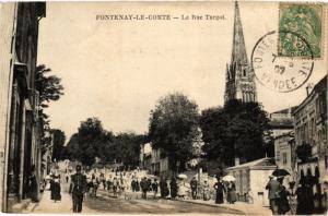 CPA FONTENAY-le-COMTE - La Rue Turgot (297779)