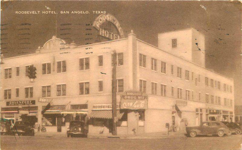 Artvue Autos 1957 Roosevelt Hotel San Angelo Texas roadside Postcard 13094