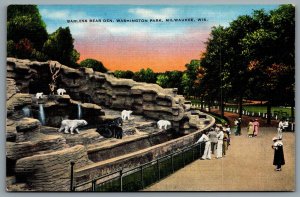 Postcard Milwaukee WI c1940s Barless Bear Den Washington Park