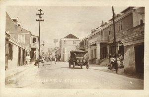 curacao, D.W.I., WILLEMSTAD, Otrabanda, Calle Ancha, Car (1910s) RPPC Postcard