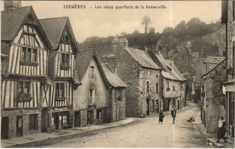 CPA Fougeres Les vieux quartier de la basse ville (1236612)