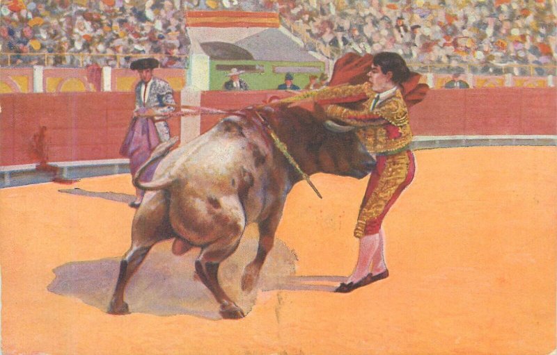 Lot of 3 postcards corrida toreador spiking the bull matadors Spain Madrid 1919 