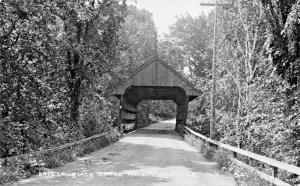 ANDOVER NEW HAMPSHIRE~BLACK RIVER COVERED BRIDGE~REAL PHOTO POSTCARD 1940-50s