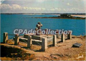 Modern Postcard Saint Malo Cite Corsaire Tomb Chateaubriant and strong Ntional