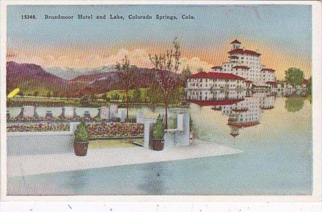 Colorado Colorado Springs Broadmoor Hotel and Lake