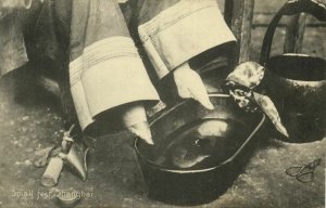 china, SHANGHAI, Result Chinese Small Bound Feet Foot Binding (1910s) Postcard