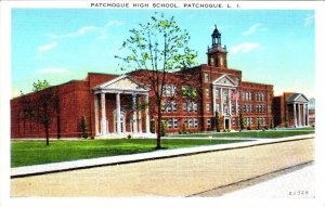 Patchogue, Long Island NY New York PATCHOGUE HIGH SCHOOL ca1940's Linen Postcard