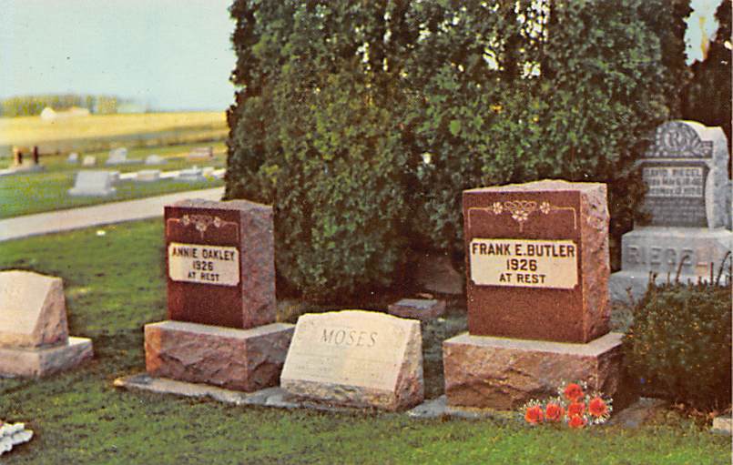 Graves of Annie Oakley & Frank Butler Greenville, OH USA Cemetery Unused |  United States - Ohio - Other, Postcard / HipPostcard