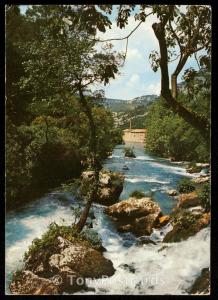 FONTAINE DE VAUCLUSE et ses Cascades